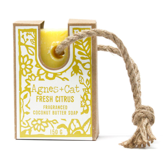 Jabón natural de manteca de coco con aroma de limón